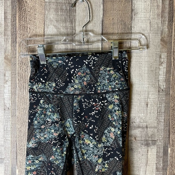 Lululemon Wunder Under Hi-Rise 7/8 Tight - Picture 6 of 11